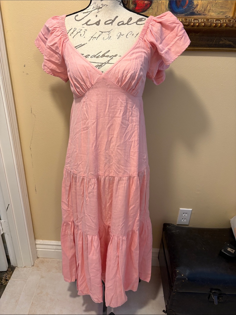 🌸Billabong Pink Tiered V‑Neck flutter short sleeves elastic back Maxi Dress